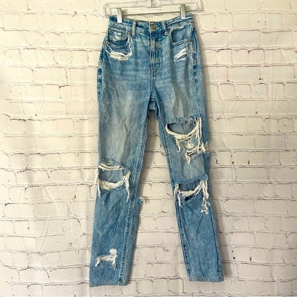 American Eagle Light Wash Mom Jean Distressed High Waist Rise 24W 27.5L  0 Long - Picture 1 of 11